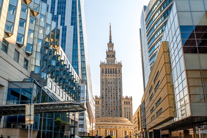 Private Warsaw City Tour with social-distance bus - Umschlagplatz and the weight of the route