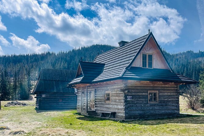Private Zakopane and Thermal Pools Tour from Krakow - Wooden Houses in Chochołów