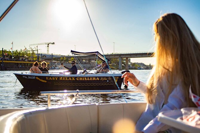 Rental of Motorboat for 5 on Vistula in Warsaw no Licenses Needed - Booking details and cancellation rules