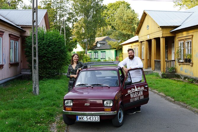 Retro Fiat Self-Drive Undisovered Tour in Warsaw - Osiedle Przyjazn and the workers’ wooden homes