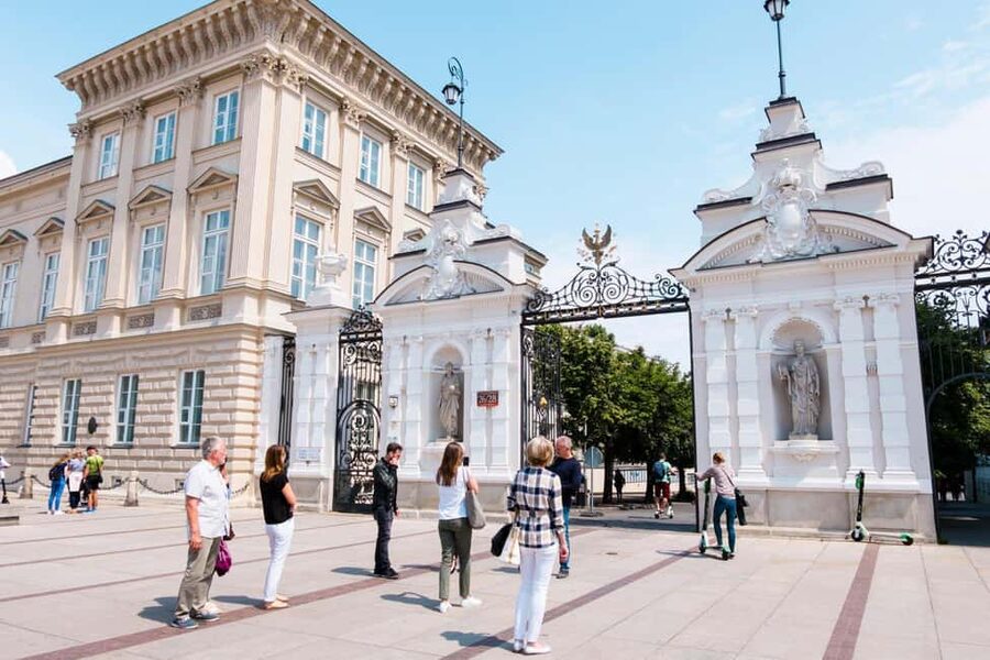 ROYAL & COMMUNIST WARSAW walking tour in English - The Presidential Palace and Warsaw’s public face