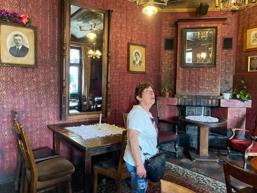 Schindler's List Movie Tour: Historic Sites & Film Location - Crossing toward Podgórze and the former ghetto