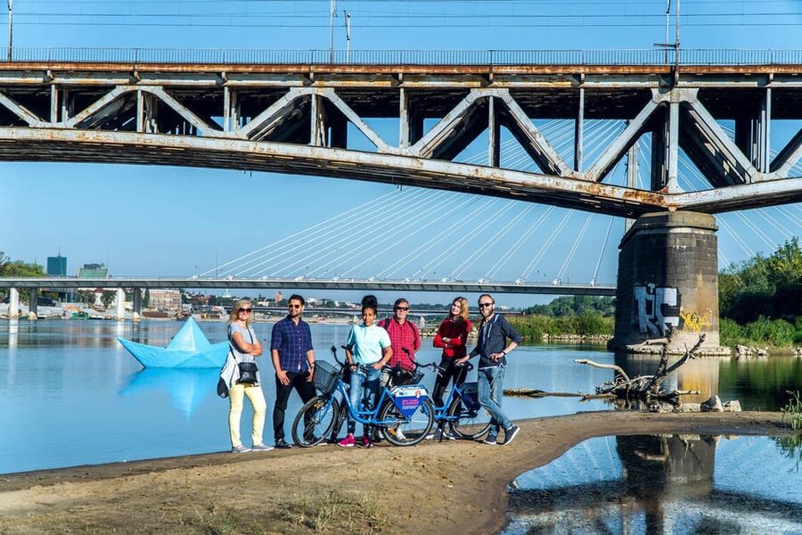 Secrets of Warsaw 4-hour Bike Tour - Skaryszewski Park and a stop at Wedel