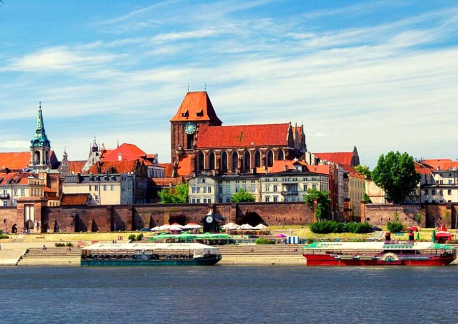Small-Group Tour from Warsaw to Torun with Lunch - From Marszałkowska Street to Torun