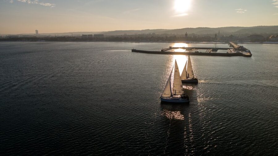 Sopot: Sunset Yacht Cruise with Welcome Drink - Should you book Sopot’s sunset yacht cruise?