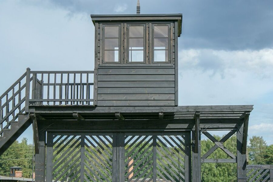 Stutthof Concentration Camp:Guided Tour with Transportation - Choosing the seven-hour extension