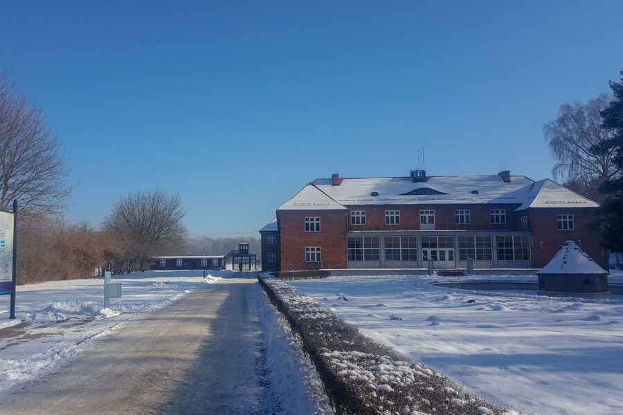 Stutthof Concentration Camp:Guided Tour with Transportation - Who should book this experience?