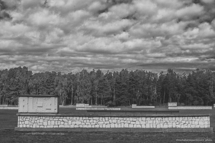 Stutthof Concentration Camp Half-Day Private Tour - The commander’s villa and the machinery of power