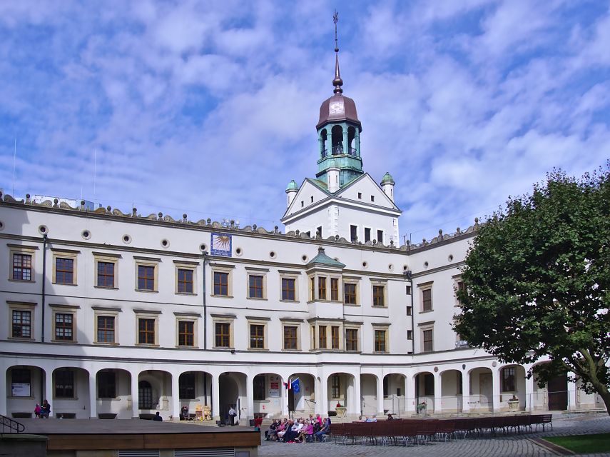 Szczecin: Medieval Old Town Private Walking Tour - Churches, towers, and a look inside St. Wojciech