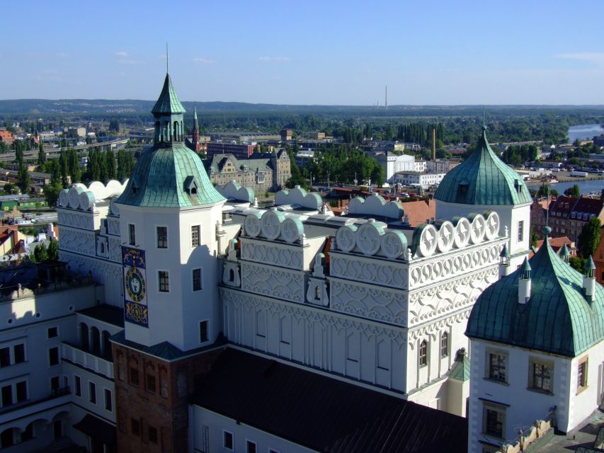 Szczecin: Medieval Old Town Private Walking Tour - The Pomeranian Dukes’ Castle, the city’s central symbol