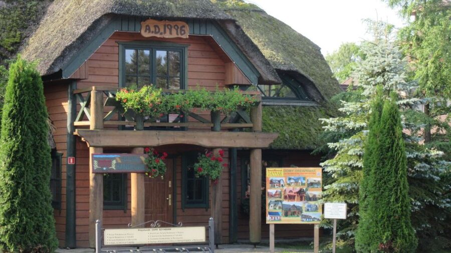 Szymbark: Kashubian Switzerland 5-Hour Private Tour - Two hours at Szymbark’s open-air museum