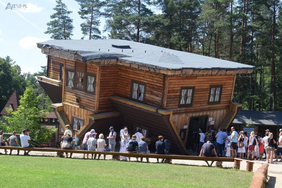 Szymbark: Kashubian Switzerland 5-Hour Private Tour - Kashubian food and handmade souvenirs