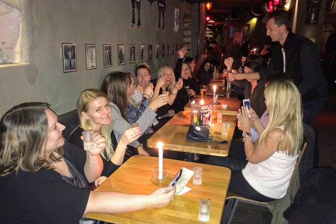 Taste the Best Polish Vodkas in Warsaw with a local Expert - What the six-sample tasting feels like