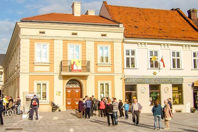 The Footsteps of John Paul II & Divine Mercy Private Tour - What the private vehicle changes