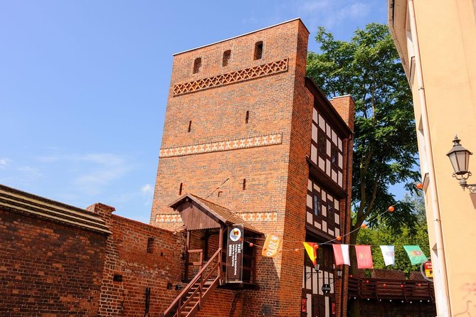 Torun Living Museum of Gingerbread and Old Town Private Walking Tour - The two-hour choice versus the three-hour walk