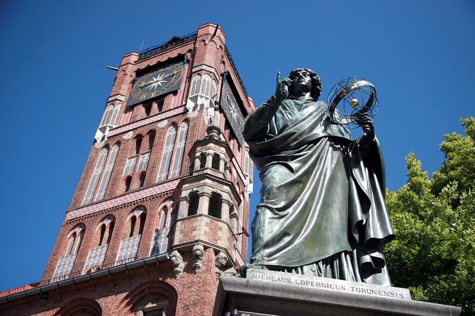 Torun Old Town Highlights Private Walking Tour - Timing, meeting point, and who should choose it