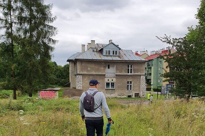 TOUR AL CAMPO DE CONCENTRACIÓN DE PLASZOW. El campo de la Lista de Schindlert. - Los lugares de ejecución y Hujowa Górka
