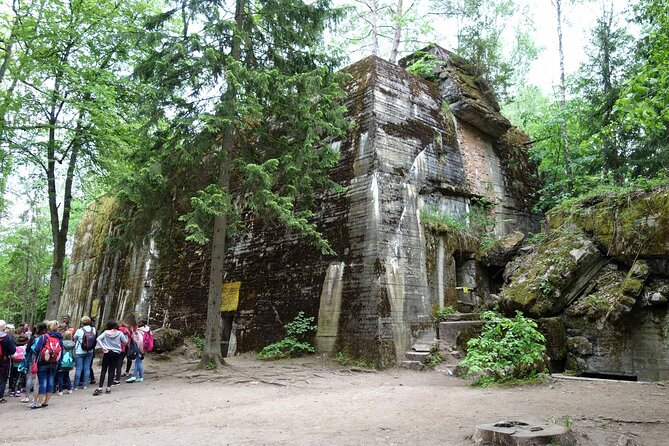 Tour from Warsaw: Wolf's Lair, Hitler's HQ Zones I and II - The 8:00 a.m. departure and the long road north