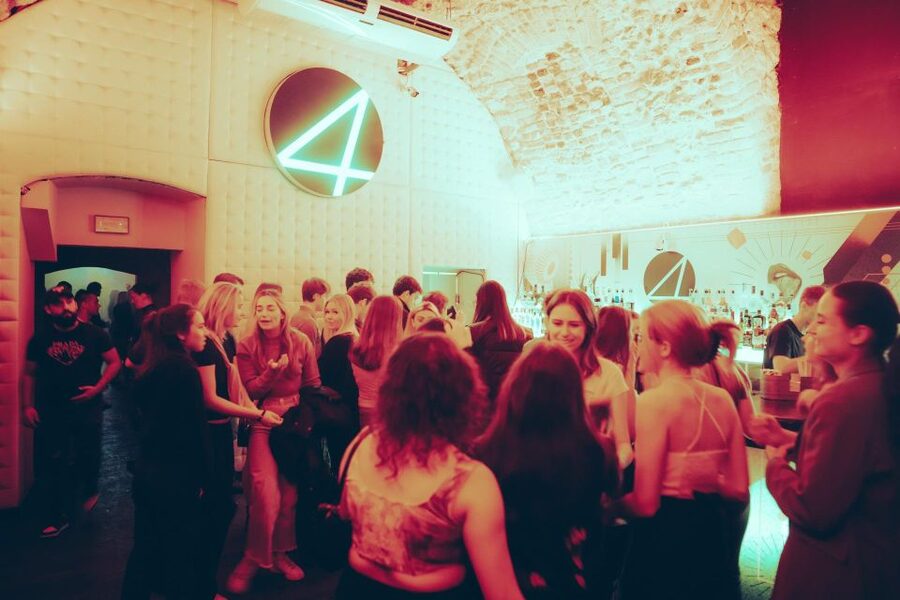 VIP Club Entry and Booth Booking - Timing, flexibility, and practical planning