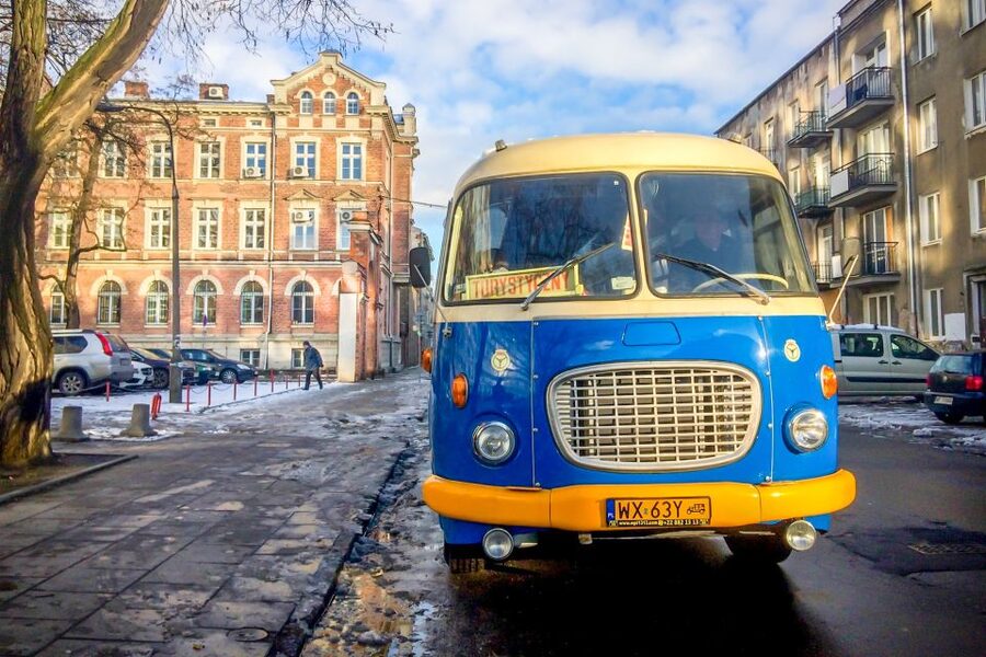 Warsaw: 2.5-Hour Dark Side - Praga District by a Retro Bus - Koneser, from vodka factory to cultural complex