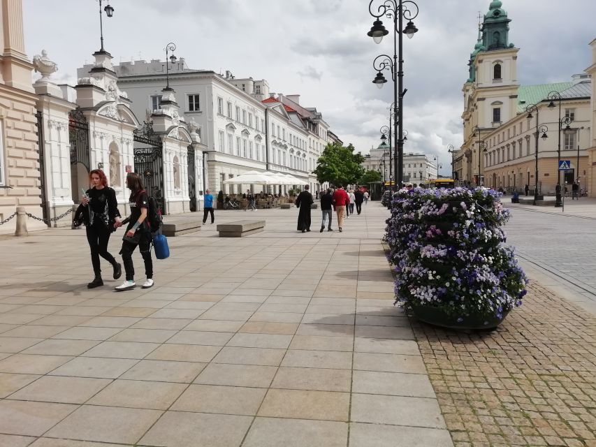 Warsaw: 2-Hour Chopin's Life Walking Tour - Saxon Garden and the public world around Chopin
