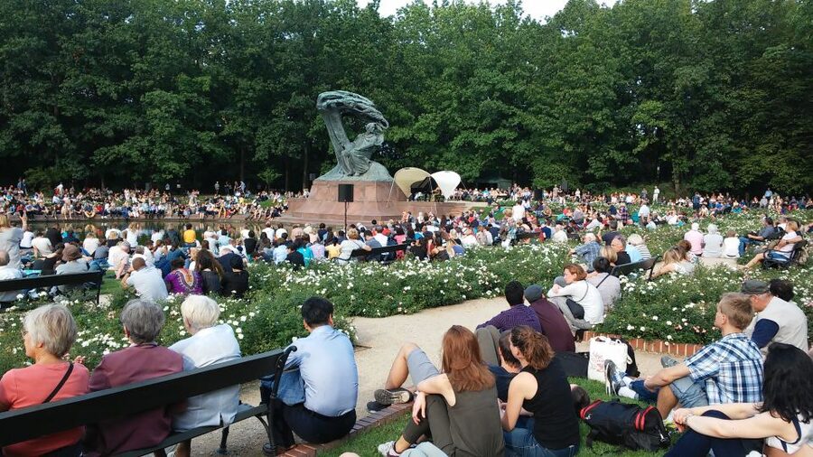 Warsaw: 2-Hour Chopin's Life Walking Tour - The Church of the Holy Cross and Chopin’s heart