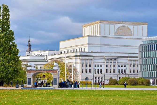 Warsaw at War 1939-1945: A Self-guided Audio Tour - The Little Insurgent and the Warsaw Uprising