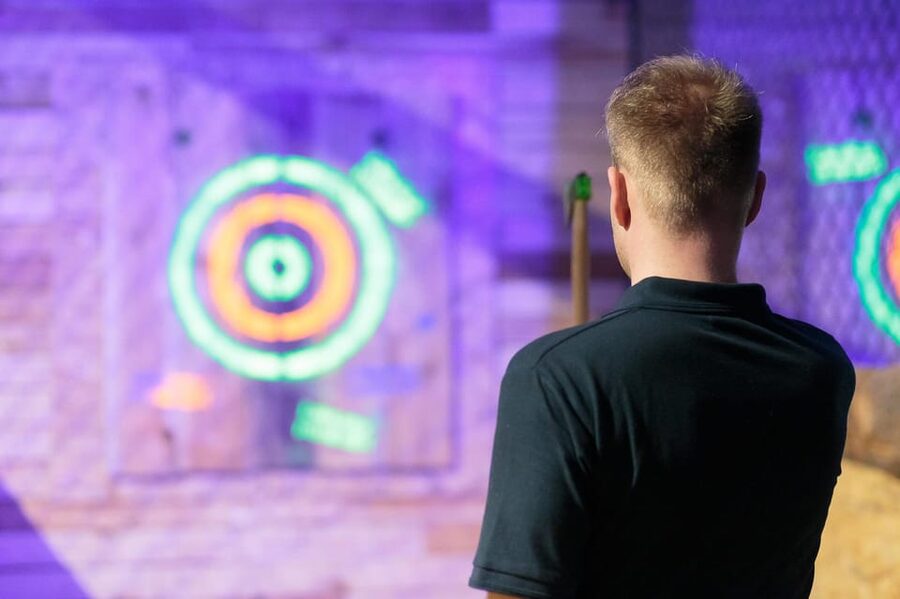 Warsaw: Axe Throwing Experience - Who should book this experience?