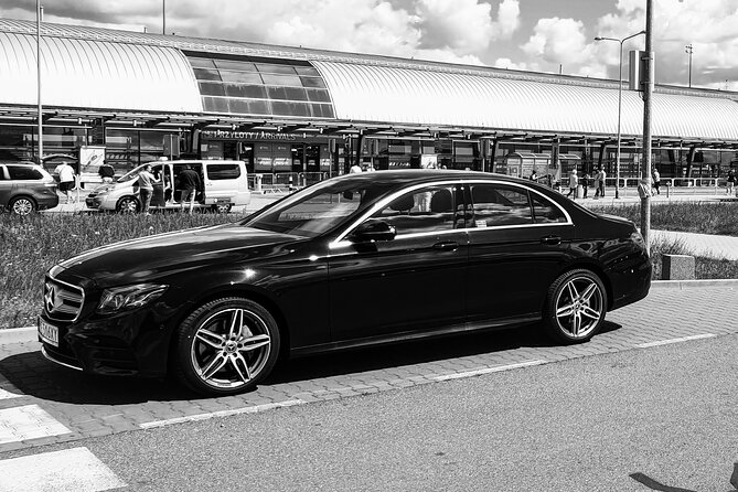 Warsaw Chopin Airport Private Transfer - The ride itself, usually about 30 minutes