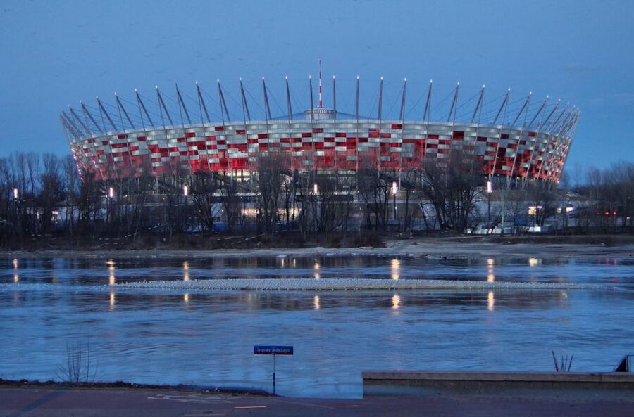 Warsaw: City Highlights Tour with hotel Pick up /Drop Off - Castle Square begins the Warsaw story