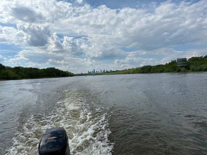 Warsaw: cruise on the Vistula - Sunset, celebrations, and the right kind of occasion