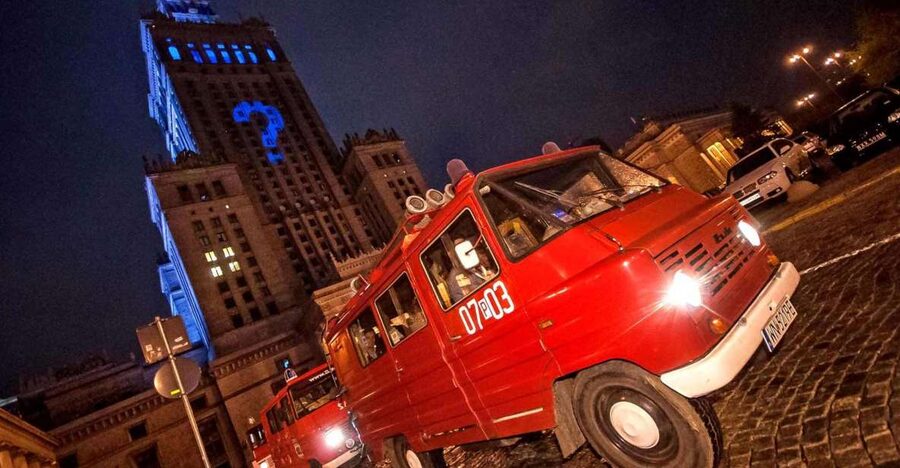 Warsaw: Evening History and Pubs Tour by Retro Minibus - Why the old Żuk minibus matters
