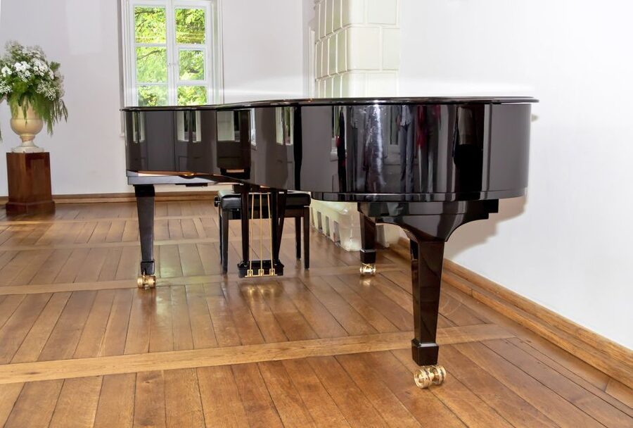 Warsaw: Half-Day Private Chopin Tour to Zelazowa Wola - Guides, timing, and the private format