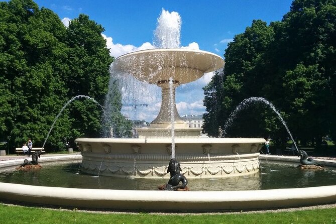 Warsaw Highlights by Bike with Breathtaking Sceneries - Why a bike works so well in central Warsaw