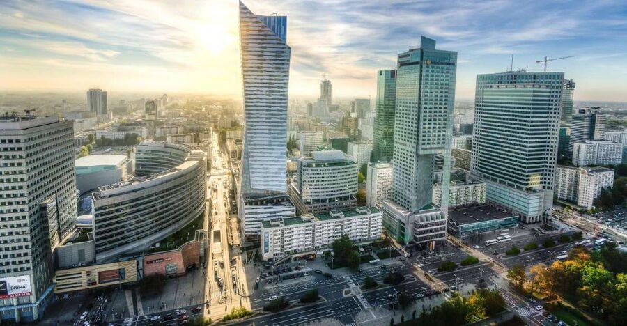 Warsaw: Highlights of Old & New Town Private Guided Tour - Piłsudski Square and the Tomb of the Unknown Soldier