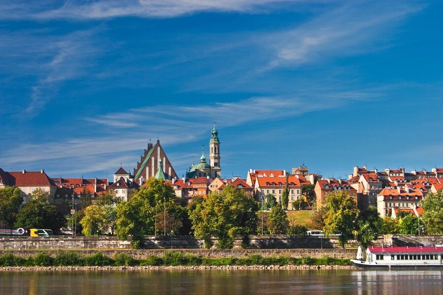 Warsaw: Old and New Town Private Walking Tour - The cathedral and its Polish figures