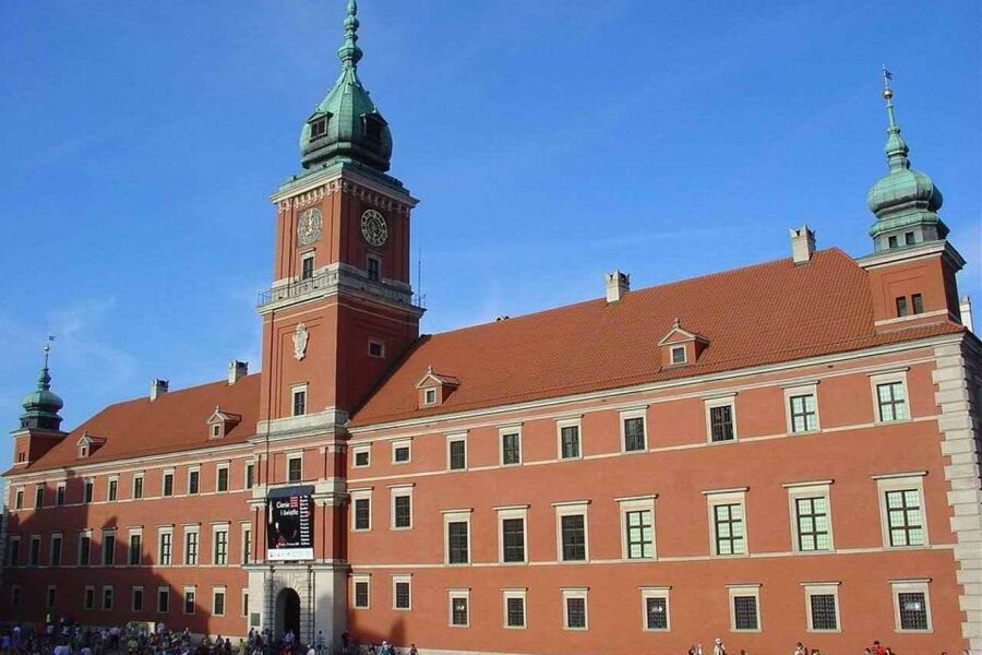 Warsaw: Old and New Town Private Walking Tour - How the private format changes the experience