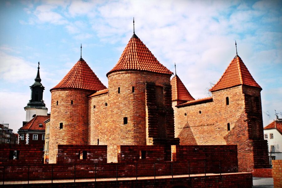 Warsaw: Old and New Town Private Walking Tour - Old Town Square, the Mermaid, and the city walls