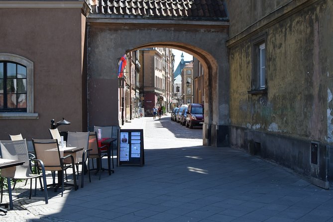 Warsaw Old Town Guided Tour with Antek & Friends | small groups - The Royal Castle and its riverside gardens