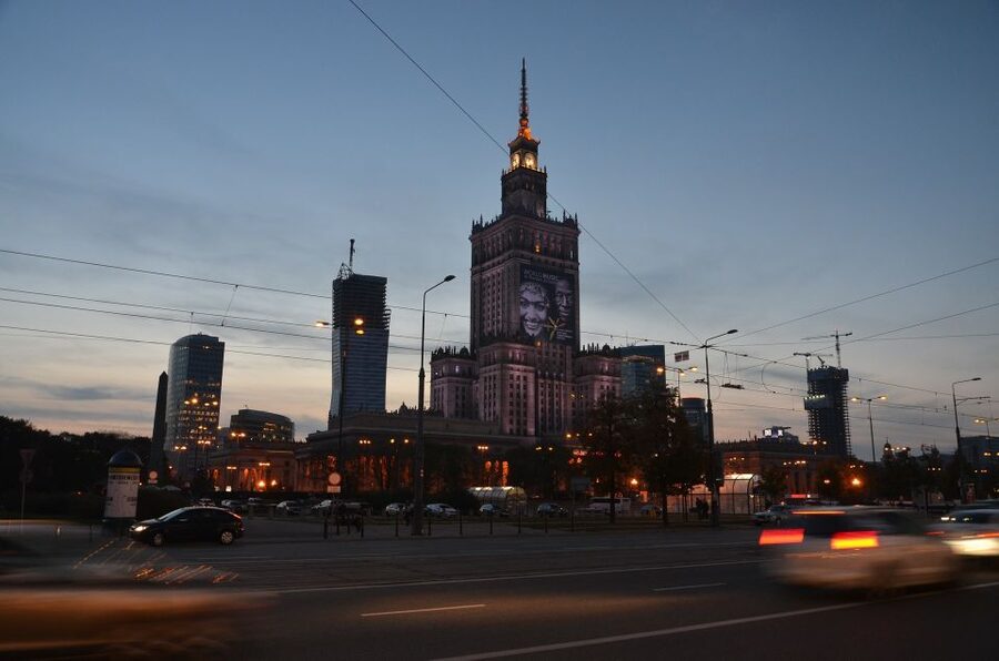 Warsaw: Old Town Highlights Private Walking Tour - What the guides add to the experience
