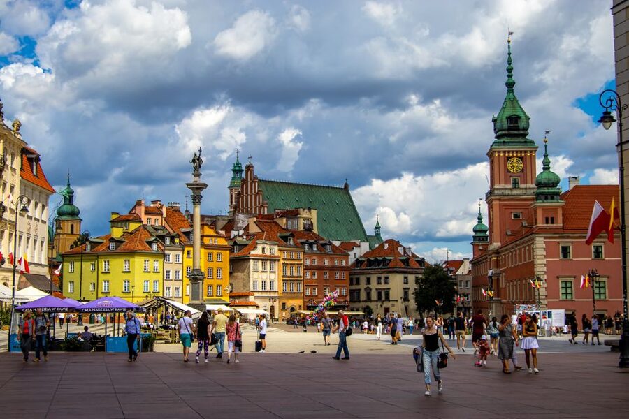 Warsaw: Old Town Highlights Walking Tour in English - Chopin’s heart and the human side of Warsaw