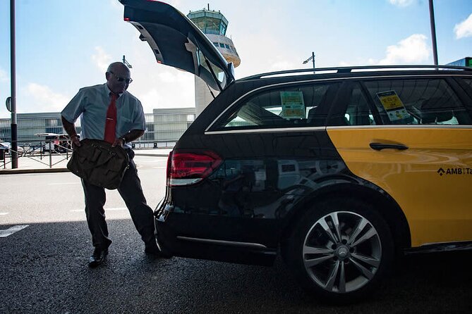 Warsaw Private Transfer from Warsaw Chopin Airport (WAW) to City centre - The ride itself and vehicle choices