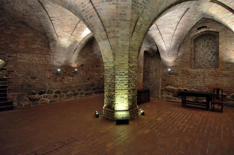 Warsaw: Skip-the-Line Royal Castle Guided Tour - Why the Royal Castle matters in Warsaw