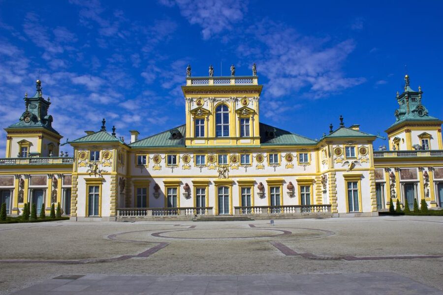 Warsaw: Skip-the-Line Wilanow Palace & Gardens Private Tour - Two hours on site or three hours with transport