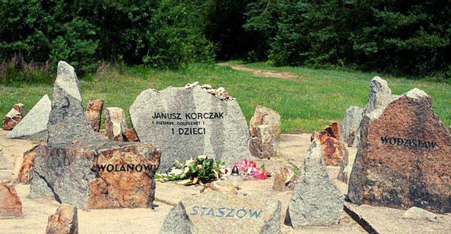 Warsaw: Small-Group Tour to Treblinka Extermination Camp - The guide can shape the whole day