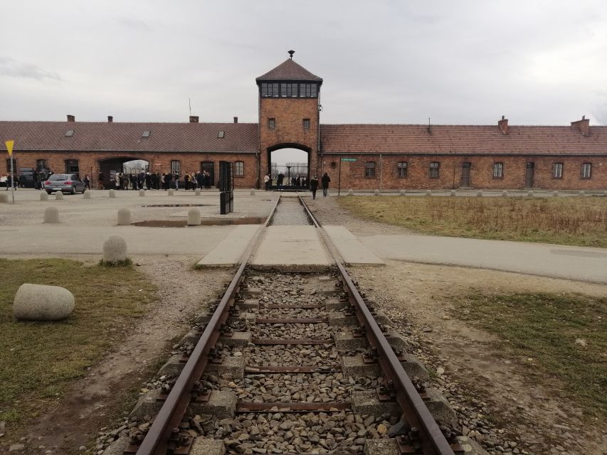 Warsaw: Tour to Krakow and Auschwitz by Train with Pickup - Meeting your Krakow driver