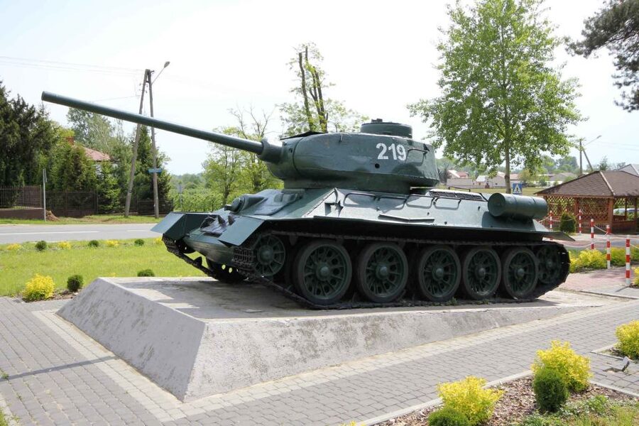 Warsaw: WWII Private Tour by Retro Minibus with Hotel Pickup - Is the $165 price good value?