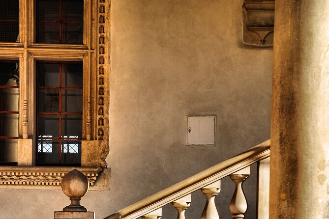 Wawel Castle and Cathedral Guided Walking Tour in Kraków - Is two hours enough?