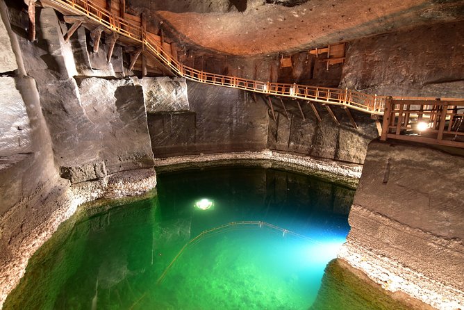 Wieliczka Salt Mine: 4-Hour Guided Tour from Krakow - Salt air and the health claims