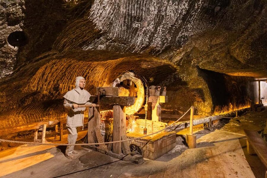 Wieliczka Salt Mine Tour from Kraków – Skip the Line Entry - The underground air and claims about health